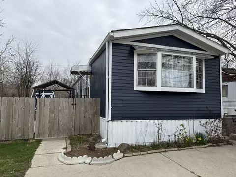 188 N Windmere Cir, Matteson, IL 60443