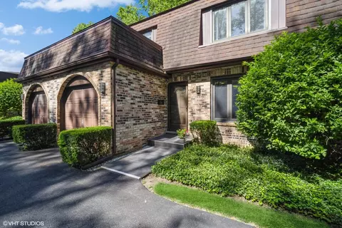 1767 Jefferson Ave, Glenview, IL 60025