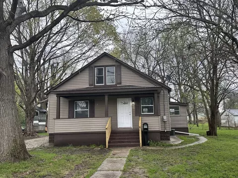 409 Dixon St, Streator, IL 61364