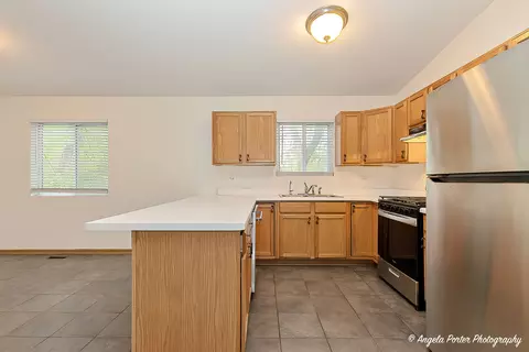 Kitchen - 35850 N Benjamin Ave, Ingleside, IL 60041 photo 2 of 4