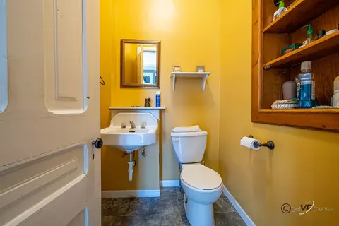 Bath - 822 W Stephenson St, Freeport, IL 61032 photo 2 of 5