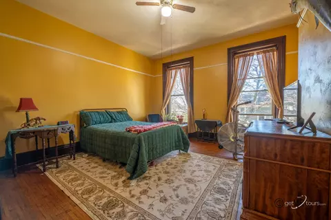 Bedroom - 822 W Stephenson St, Freeport, IL 61032 photo 4 of 6