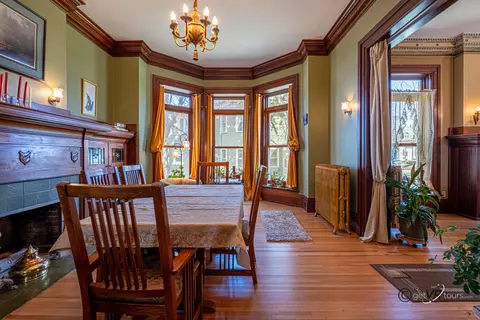 Dining - 822 W Stephenson St, Freeport, IL 61032 photo 2 of 3