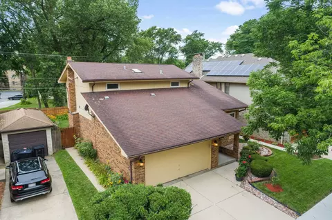 View/Area - 9838 S Beverly Ave, Chicago, IL 60643 photo 1 of 1