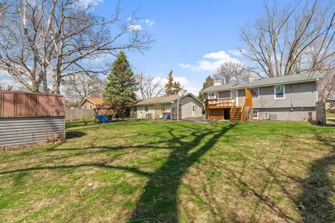 Exterior - 1010 Elm St, Wheaton, IL 60189 photo 7 of 9