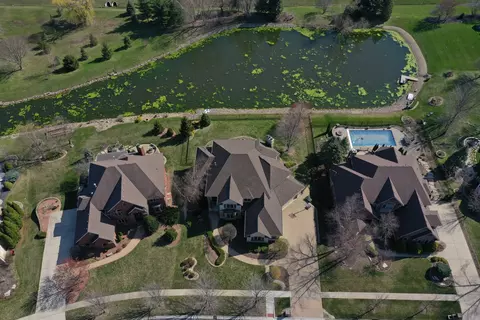 View/Area - 11759 Azure Dr, Frankfort, IL 60423 photo 4 of 5