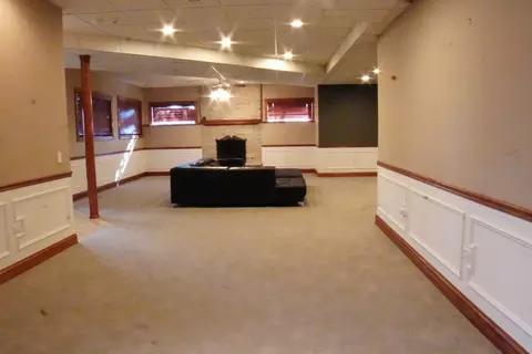Living - 11759 Azure Dr, Frankfort, IL 60423 photo 2 of 3