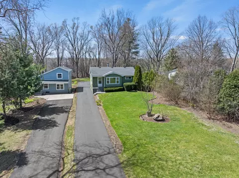 View/Area - 56 Deerpath Rd, Deer Park, IL 60010 photo 3 of 9