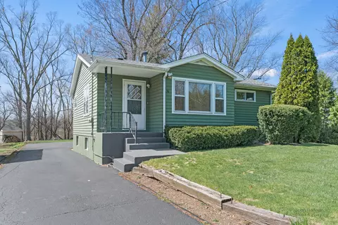 56 Deerpath Rd, Deer Park, IL 60010