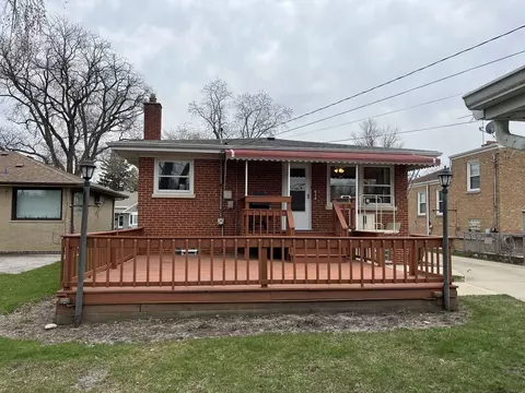 Exterior - 9042 Bartlett Ave, Brookfield, IL 60513 photo 4 of 8