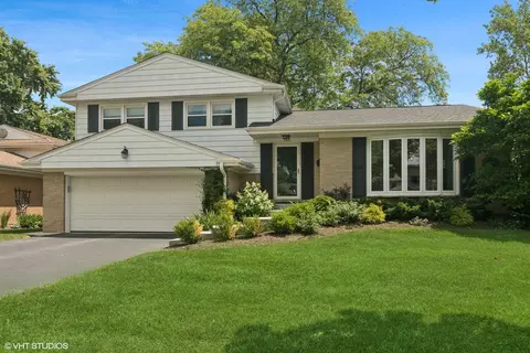 107 N Donald Ave, Arlington Heights, IL 60004