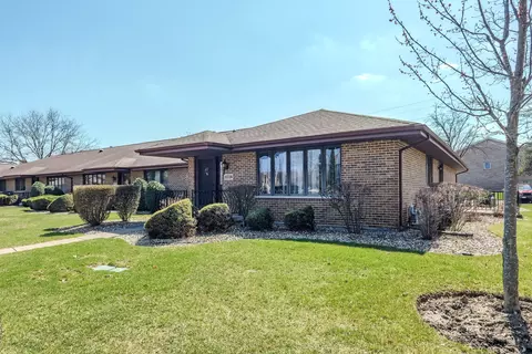 10709 Kentucky Ct #35, Orland Park, IL 60467