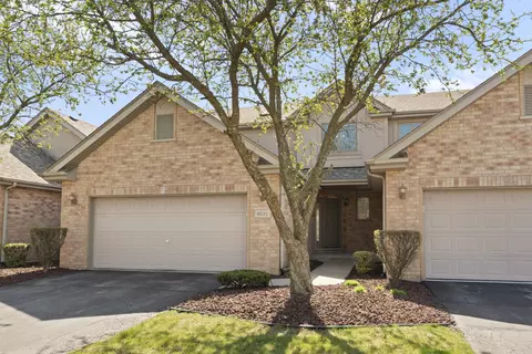 8031 Nielsen Dr, Tinley Park, IL 60477
