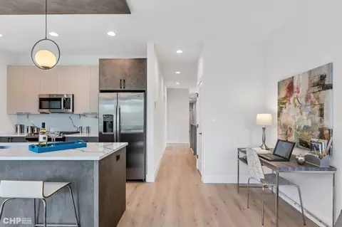 6150 S Champlain Ave, Chicago, IL 60637 photo 8