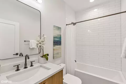 6150 S Champlain Ave, Chicago, IL 60637 photo 15