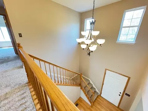 794 Meadowridge Dr, Aurora, IL 60504 photo 7