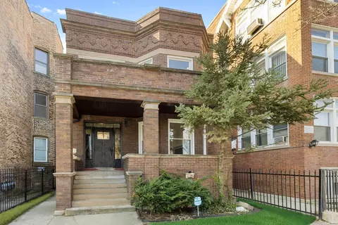 615 E 60th St, Chicago, IL 60637