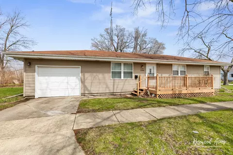 2205 W Hickory St, Kankakee, IL 60901