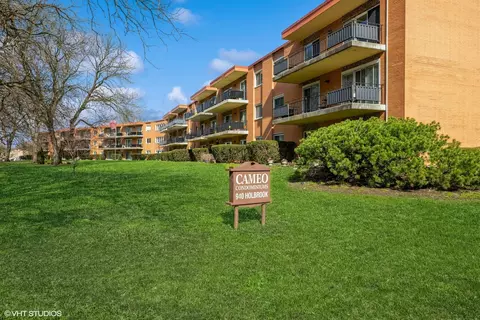 940 Holbrook Rd #31C, Homewood, IL 60430