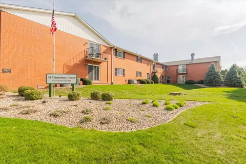 14 Canterbury Ct #23, Bloomington, IL 61701