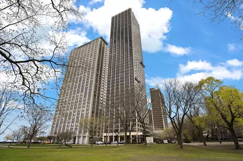 1555 N Astor St #14SE, Chicago, IL 60610