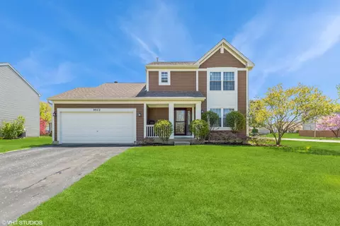 9972 Chetwood Dr, Huntley, IL 60142
