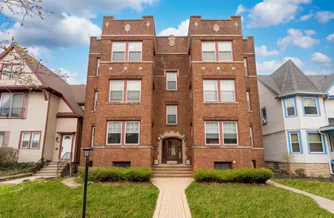431 Wisconsin Ave #3, Oak Park, IL 60302