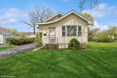 1524 Jenkinson Ct, Waukegan, IL 60085