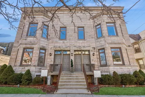 1715 W Leland Ave #1, Chicago, IL 60640