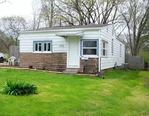 903 Philo Rd, Urbana, IL 61801