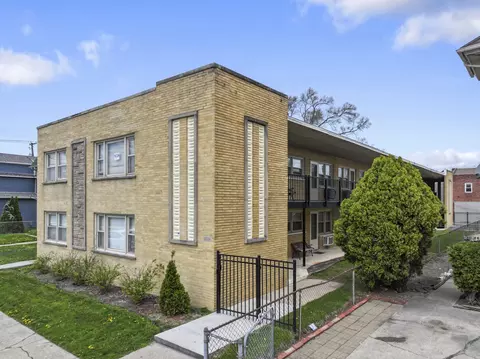 2336 Union St #2, Blue Island, IL 60406