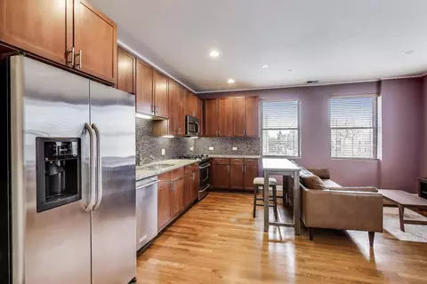Kitchen - 108 E 41st St #2E, Chicago, IL 60653 photo 3 of 3