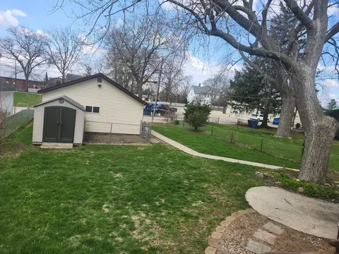 Exterior - 1367 S 7th Ave, Kankakee, IL 60901 photo 6 of 6