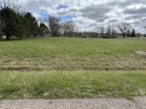 920 Brookside Dr, Varna, IL 61375