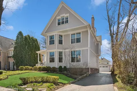 800 Lincoln Ave, Winnetka, IL 60093