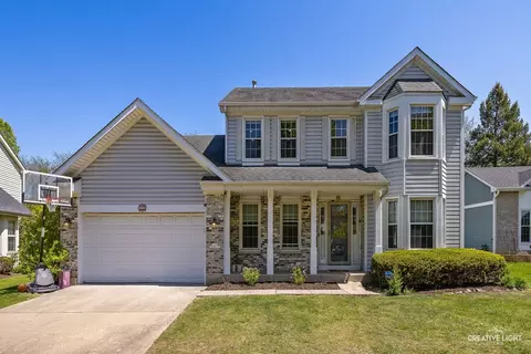 125 N Windsor Cir, Bloomingdale, IL 60108