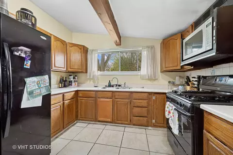 Kitchen - 107 W Jeffery Ave, Wheeling, IL 60090 photo 1 of 1