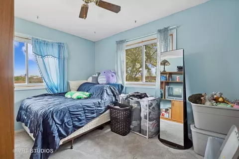 Bedroom - 107 W Jeffery Ave, Wheeling, IL 60090 photo 5 of 5