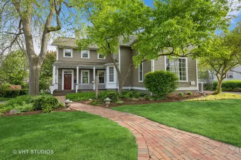 209 W Lake St, Barrington, IL 60010