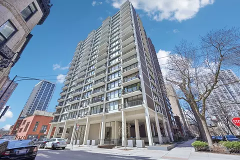 1400 N State Pkwy #10C, Chicago, IL 60610