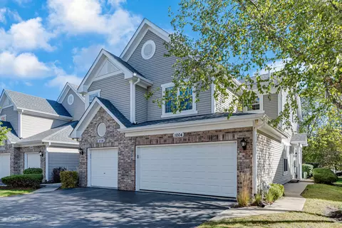 1004 Sheridan Cir, Naperville, IL 60563