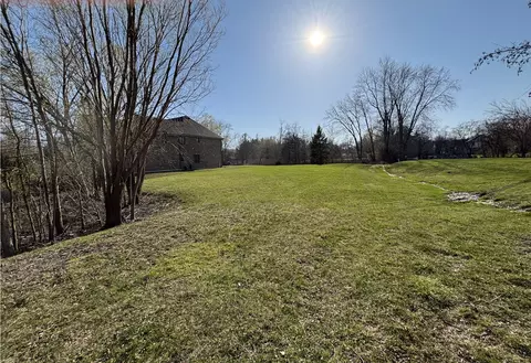 6542 Bentley Ave, Willowbrook, IL 60527