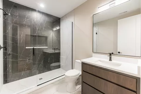 Bath - 274 E Crescent Ave, Elmhurst, IL 60126 photo 6 of 6