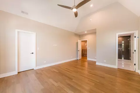 Bedroom - 274 E Crescent Ave, Elmhurst, IL 60126 photo 1 of 1