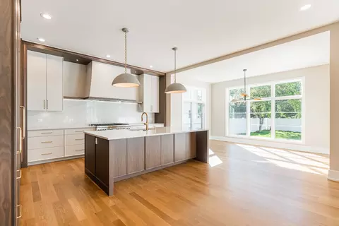 Kitchen - 274 E Crescent Ave, Elmhurst, IL 60126 photo 1 of 2