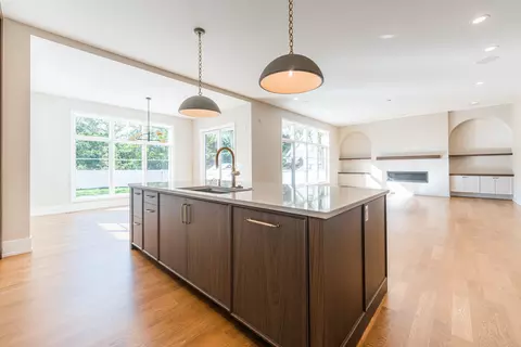 Living - 274 E Crescent Ave, Elmhurst, IL 60126 photo 3 of 5