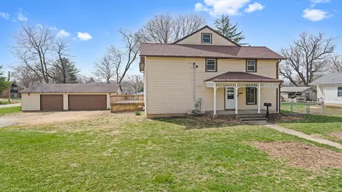 803 Monroe St, Oregon, IL 61061