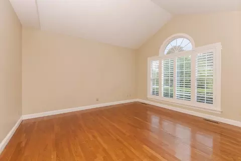 1907 Redbud Ln, Bloomington, IL 61704 photo 7