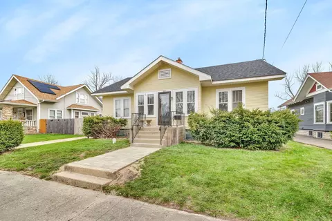 325 W 3rd St, Sandwich, IL 60548