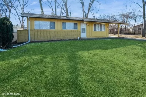 3329 Heather Dr, Markham, IL 60426